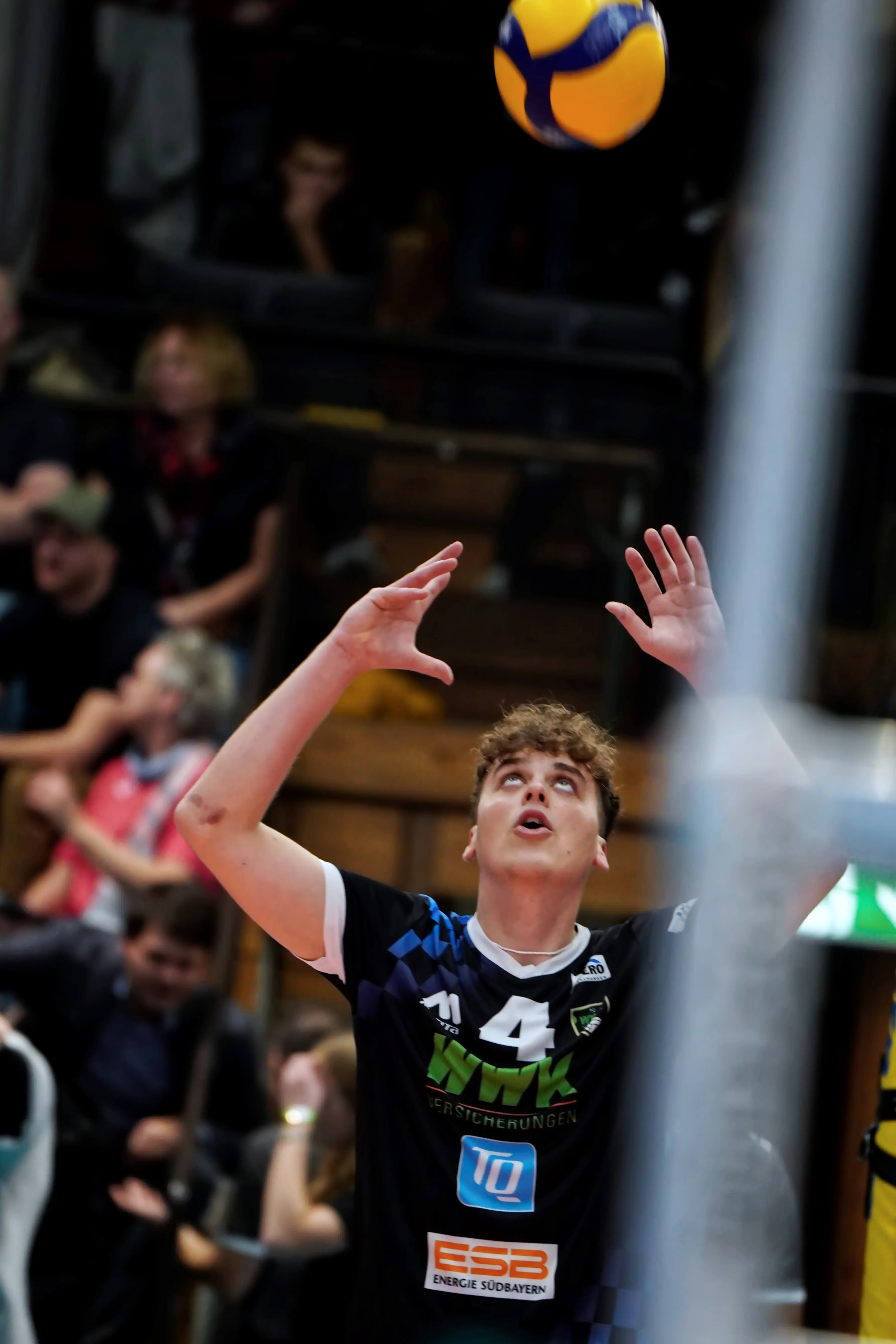 Moritz Gärtner als Bundesliga-Spieler und Coach beim Beachvolleyball Camp Albanien